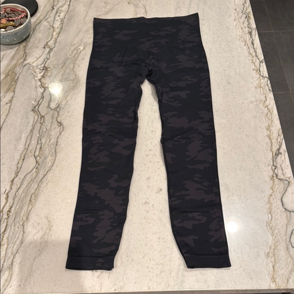 SPANX Dark Camouflage Leggings